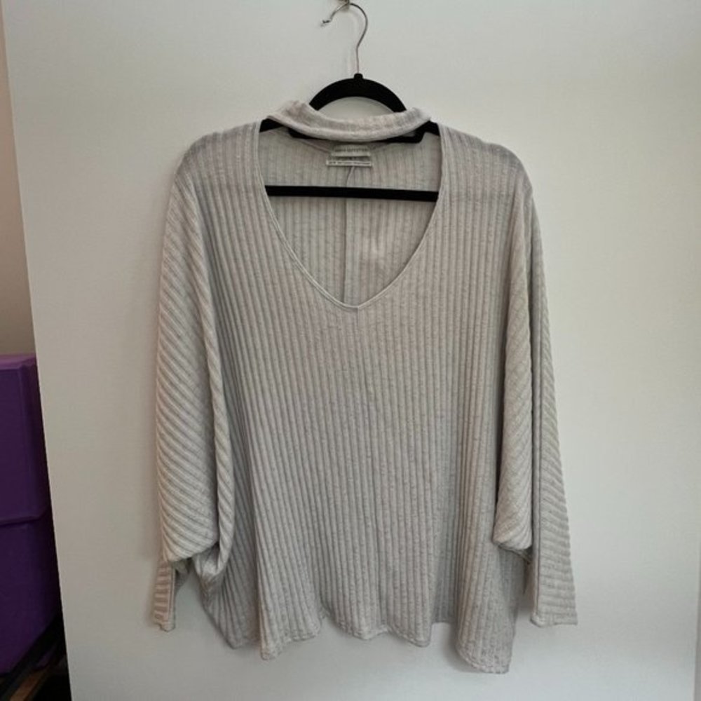 Urban Outfitters‎ choker sweater